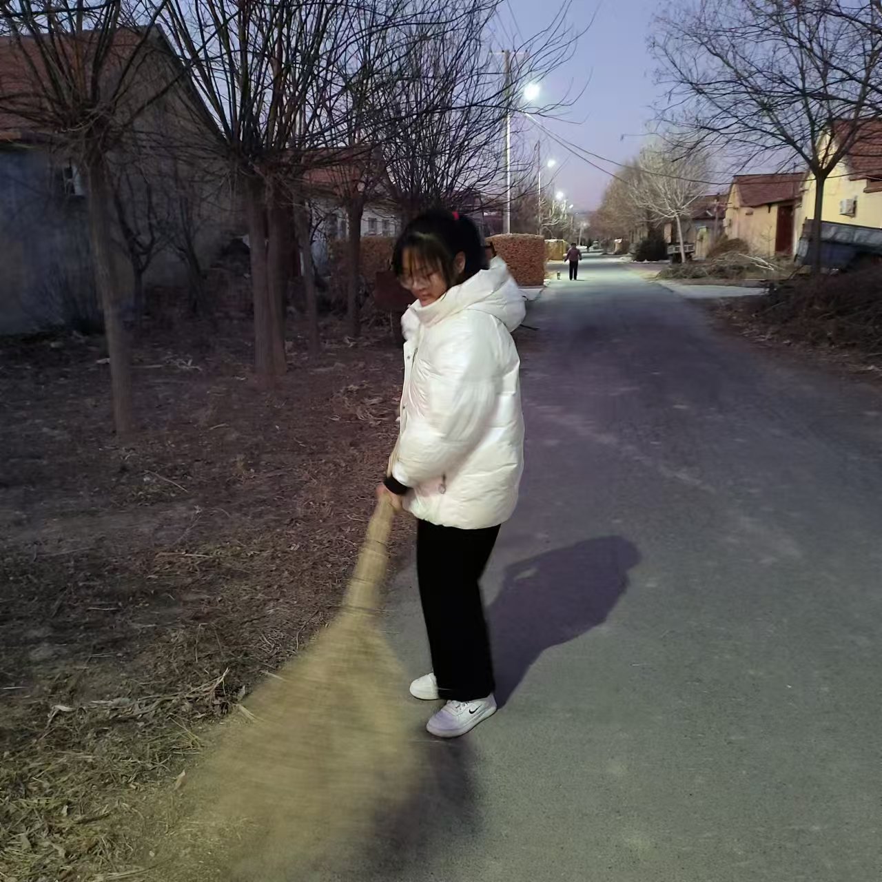 ^(q)cL
