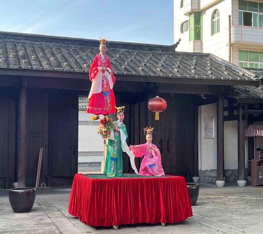 臺(tái)閣戲觀賞
