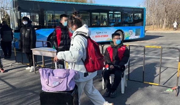 踐行勞動精神，助力學子返校 感勞動之美