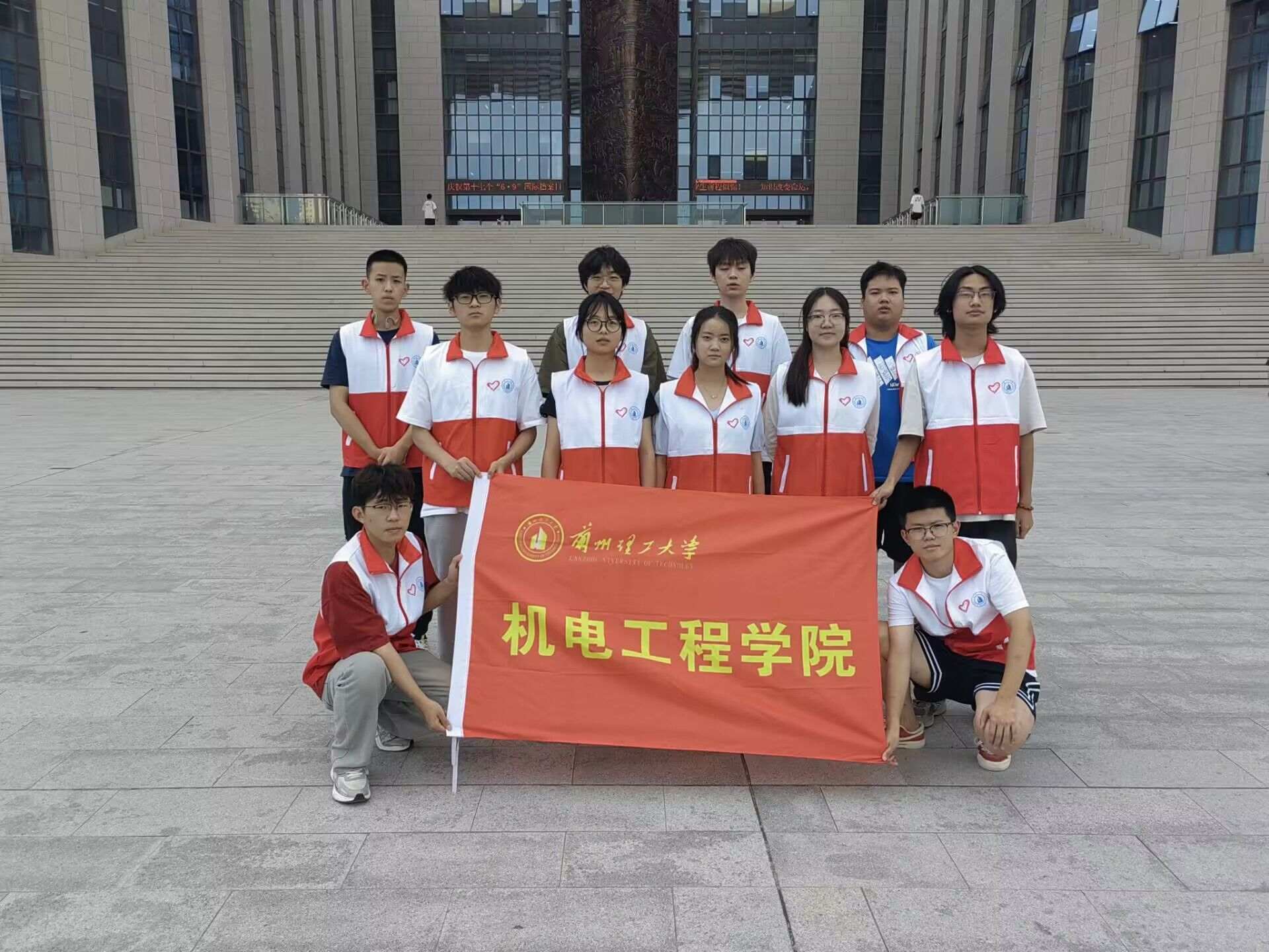 mW(xu)l(xing)ഺ֮֮ãl(xing)ƪ